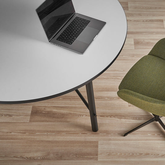 Aria circular dining table