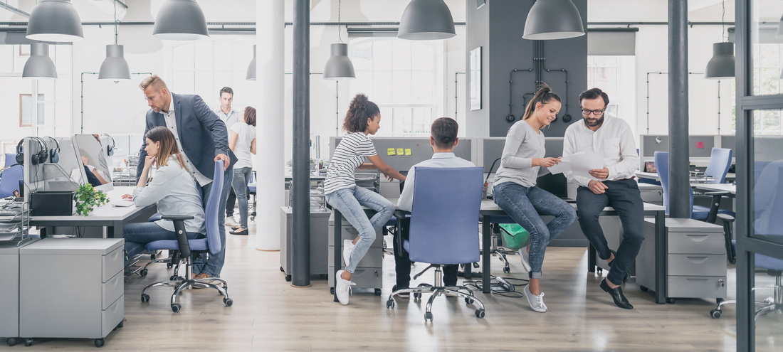 How to Choose the Right Office Desk for Comfort and Productivity