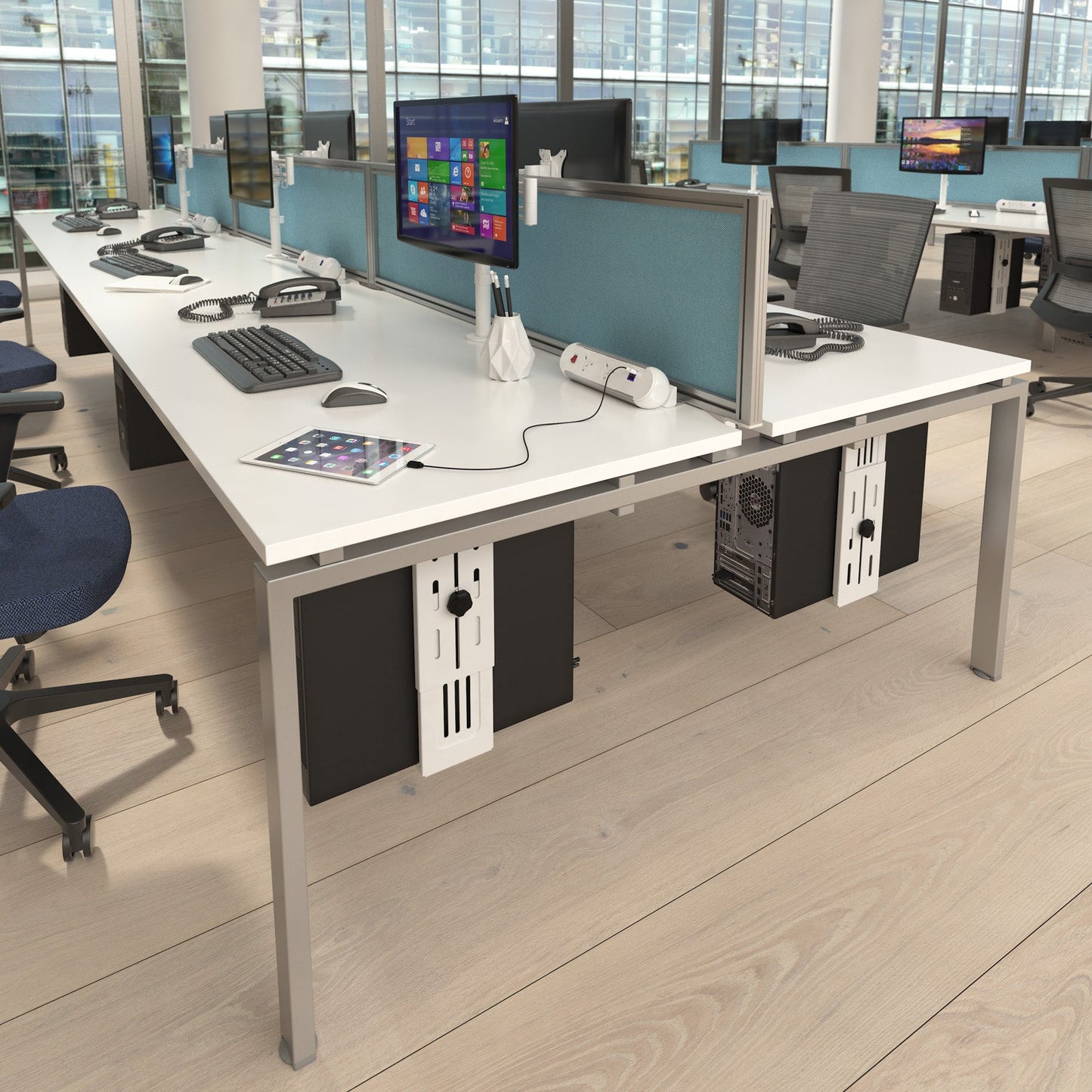Straight fabric desktop screen with aluminium frame