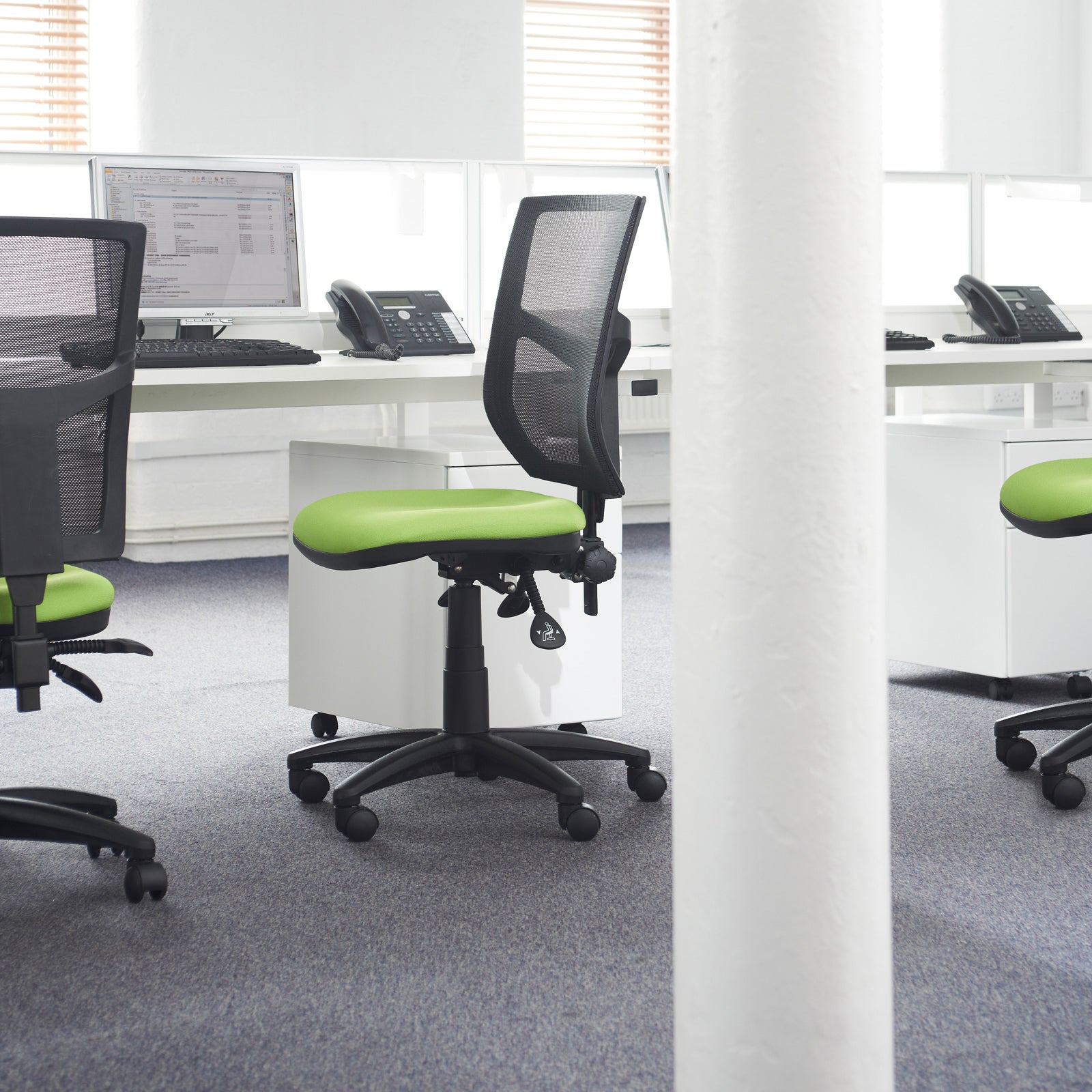 Altino mesh back PCB operator chair