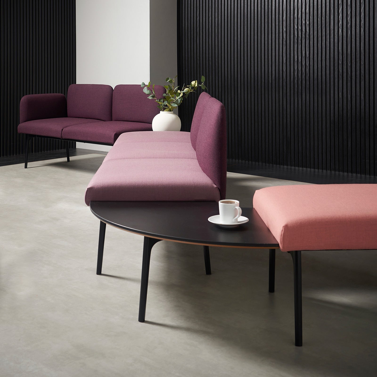 Kayla 90 degree linking table 