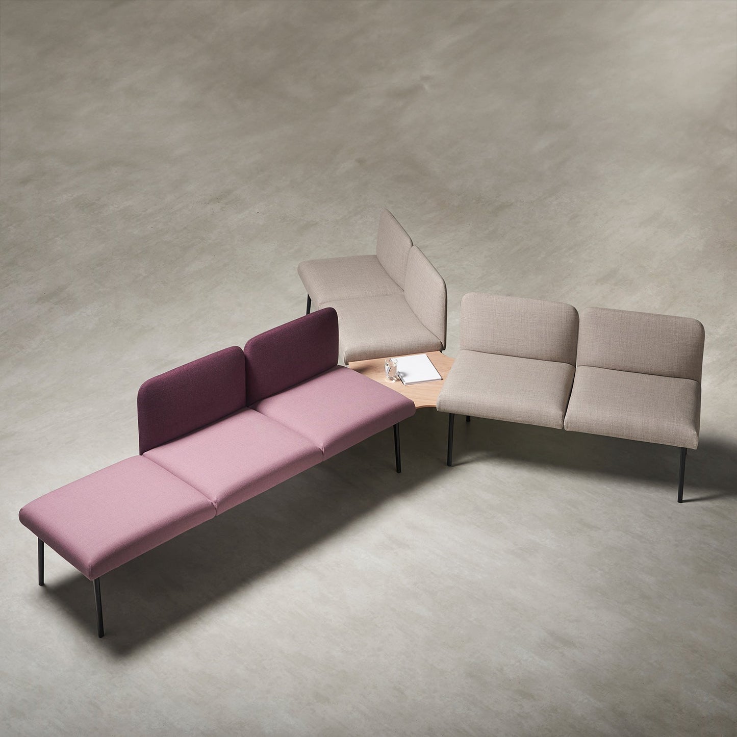 Kayla triangular linking table 