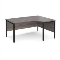 Maestro 25 bench right hand ergonomic desk