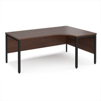 Maestro 25 bench right hand ergonomic desk