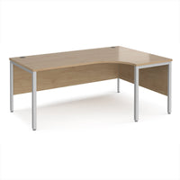 Maestro 25 bench right hand ergonomic desk