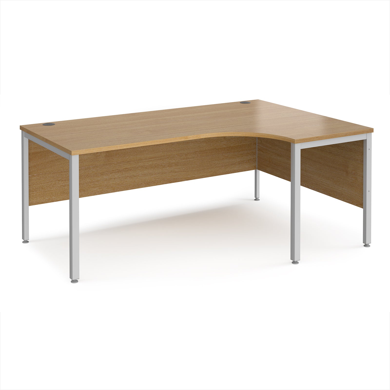 Maestro 25 bench right hand ergonomic desk
