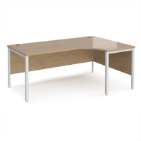 Maestro 25 bench right hand ergonomic desk