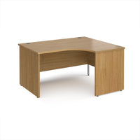 Maestro 25 panel end right hand ergonomic desk
