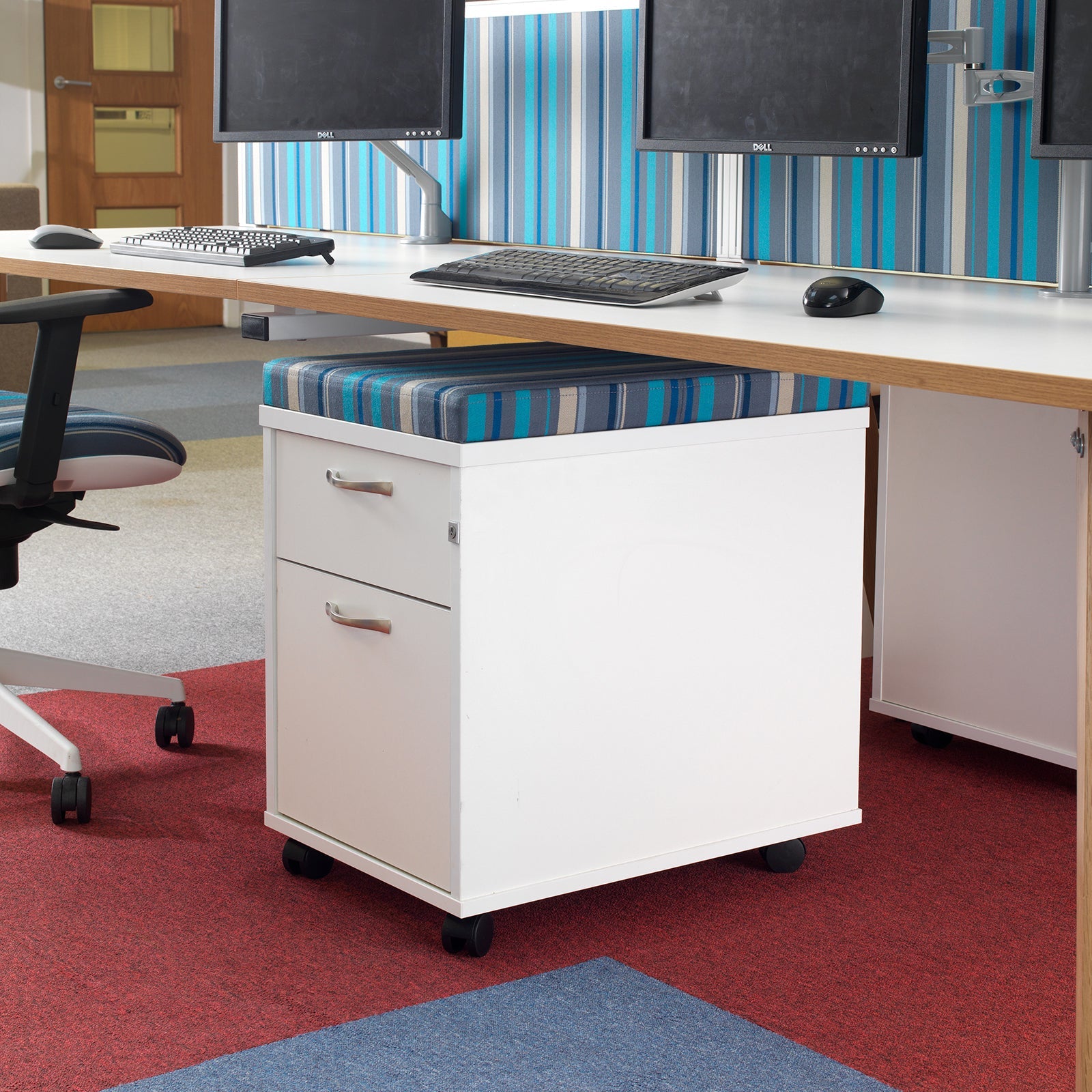 Mobile pedestal seat pad kit