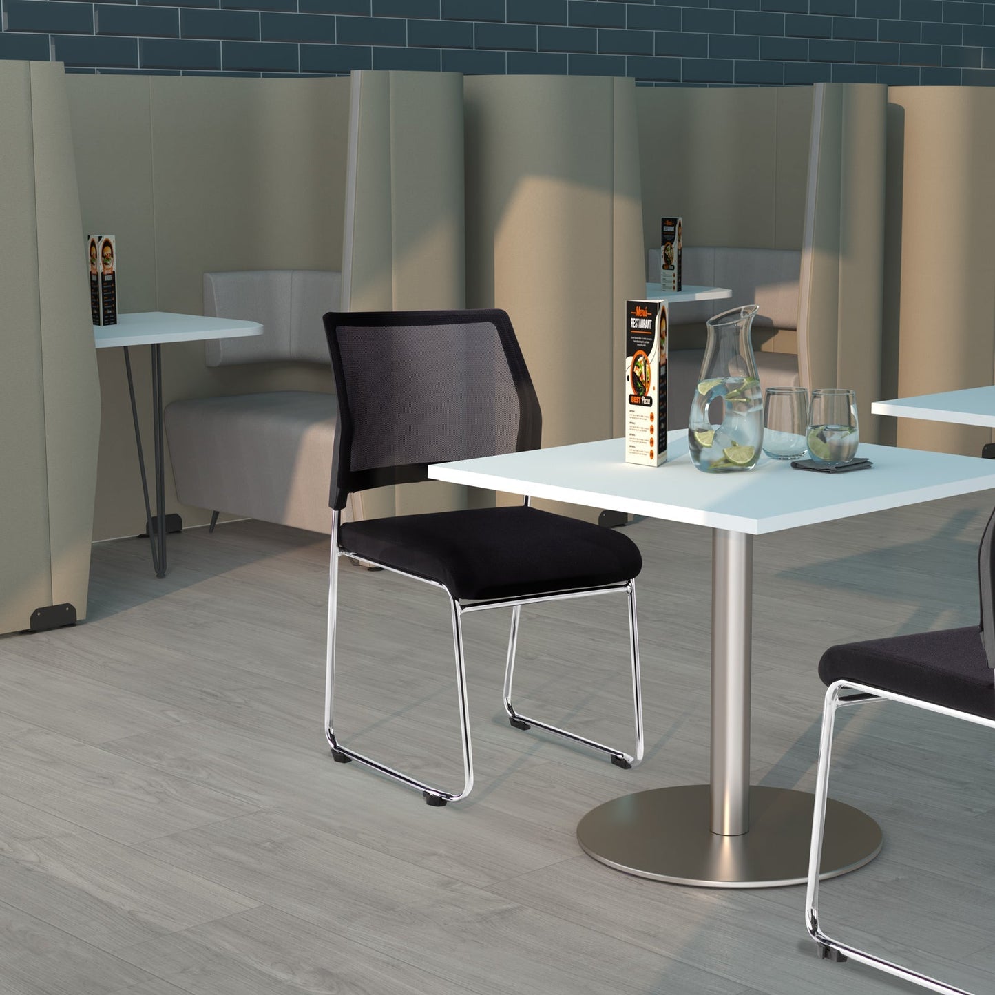 Quavo mesh back meeting chair (pack of 4)