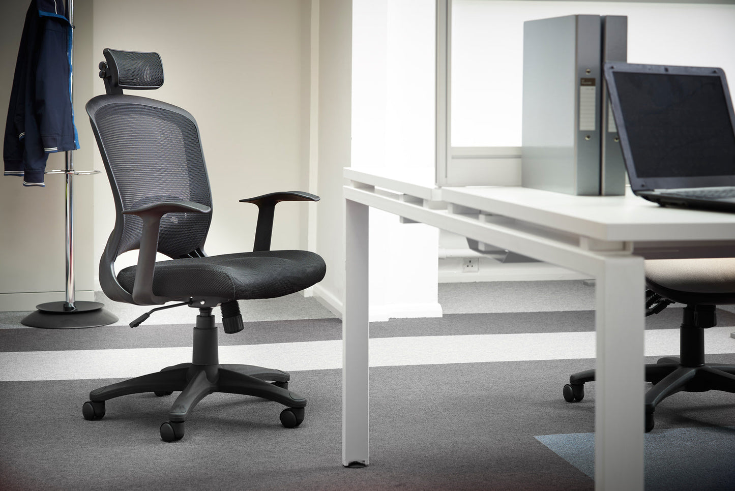 Solaris mesh back operator chair