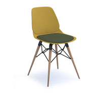 Strut chair with seat pad and natural oak frame