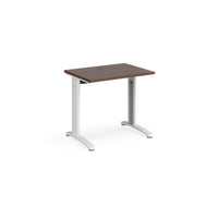 TR10 straight desk 600mm deep