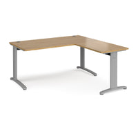 TR10 single desk with return