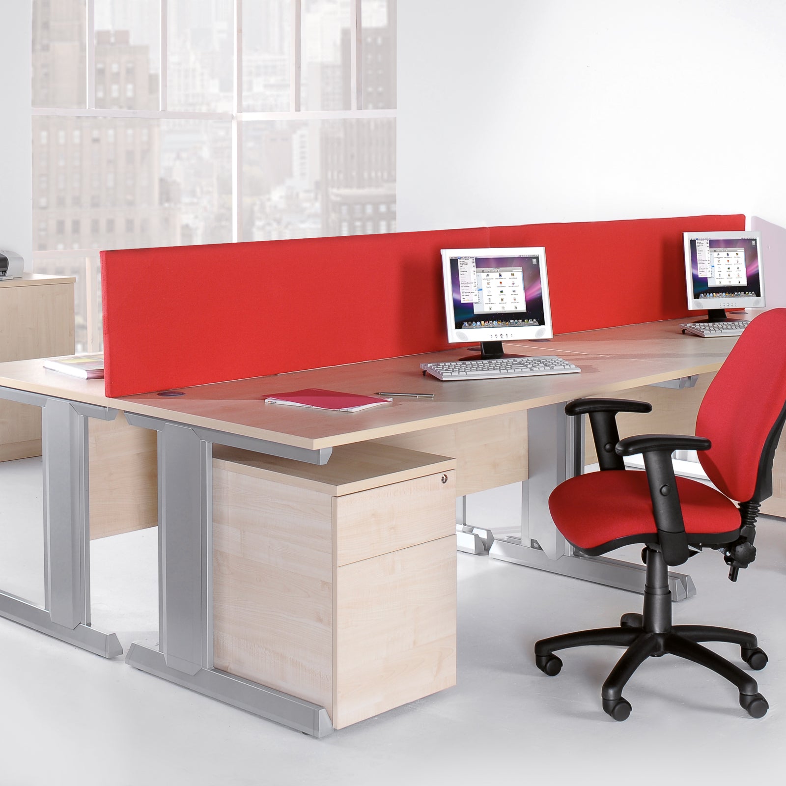 Vivo straight desk 800mm deep